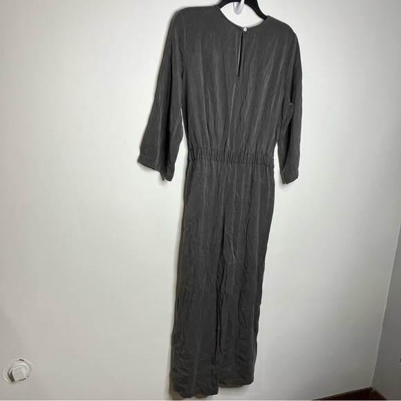 Loft outlet lounge jumpsuit 3/4 length sleeves gray size medium - Picture 8 of 9